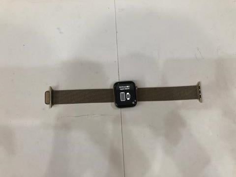 Apple Watch S6 GPS + Cellular, 44mm Gold Stainless Steel Case with Gold Milanese Loop (M09G3VN/A)