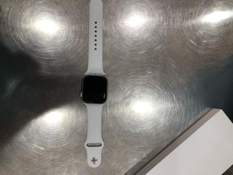 Apple Watch SE GPS + Cellular, 44mm Silver Aluminium Case with White Sport Band - Regular (MYEV2VN/A)
