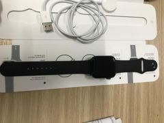  Apple Watch SE GPS + Cellular, 44mm Space Gray Aluminium Case with Black Sport Band - Regular 