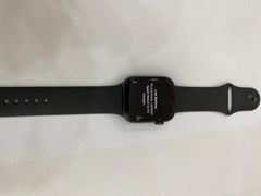  Apple Watch SE GPS + Cellular, 44mm Space Gray Aluminium Case with Black Sport Band - Regular 