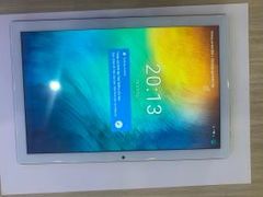  Máy tính bảng Masstel Tab 10 Ultra 