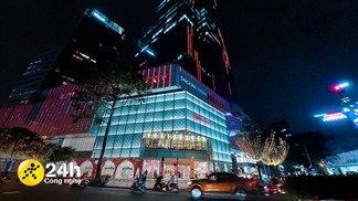 Hay đi chơi thì Gen Z sẽ chọn điện thoại gì? Cùng ngắm Sài Gòn đêm giáng sinh cuối năm qua camera OIS của Galaxy A52s 5G
