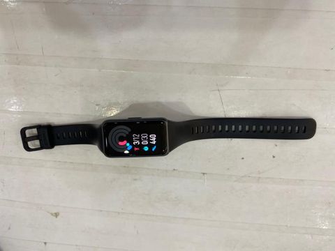 Vòng đeo tay Huawei band 6 FRA- B19 Đen