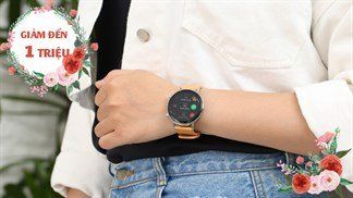 Nay 8/3 chưa biết mua quà gì? Chọn ngay đồng hồ Huawei Watch được giảm giá sốc đến 1 triệu đồng, lẹ nha các chàng