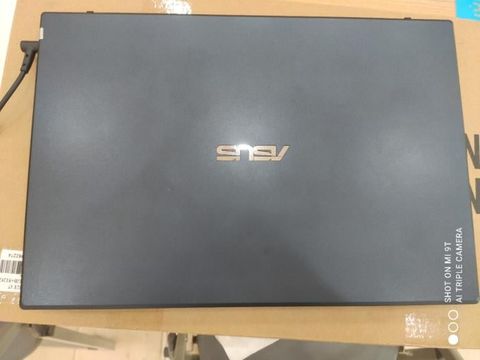 Asus F571GT i7 9750H/8GB/512GB/4GB GTX1650/15.6