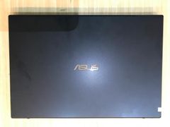  Asus F571GT i7 9750H/8GB/512GB/4GB GTX1650/15.6