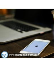 Sửa iPhone 4 treo táo lấy liền