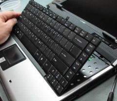Bàn Phím Laptop Toshiba L630