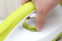  Bàn ủi khô Electrolux EDI1014 