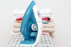  Bàn ủi hơi nước Tefal FV3925 
