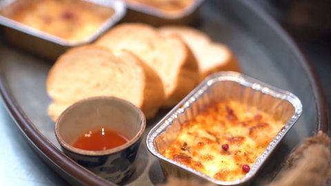 Cách làm tôm bỏ lò phô mai bằng nồi chiên không béo ngậy hấp dẫn