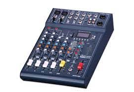 Bảng Điều Khiển  Studiomaster Club Xs 6+