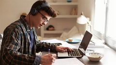  Mách bạn 7 mẹo nhỏ này có thể bảo vệ được bạn khi học trực tuyến trong mùa dịch cực kỳ an toàn nhé 