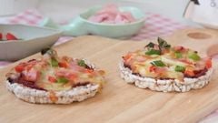  Cách làm pizza mini từ bánh gạo lứt siêu đơn giản, hỗ trợ giảm cân hiệu quả 