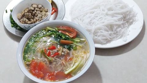 Cách nấu bún nghêu (bún ngao) chua cay thơm ngon hấp dẫn dễ làm tại nhà