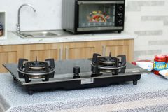  Bếp gas âm Sunhouse SHB8836 