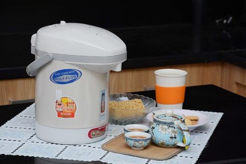 Bình thủy điện Sharp KP-20BTV