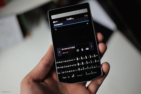 Blackberry Porsche Design P'9983