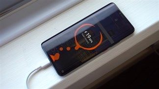 Cách tạo nên sự khác biệt cho điện thoại của bạn bằng các hiệu ứng nền bằng icon bay siêu thú vị khi sạc