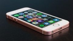  Những ai đang có ý định mua iPhone xách tay nên biết thông tin này, giá rẻ hơn vài triệu nhưng mang đầy rủi ro 