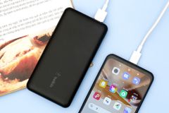  Pin sạc dự phòng Polymer 10.000 mAh Type C 15W PD Belkin Pocket Power BPB011 Đen 