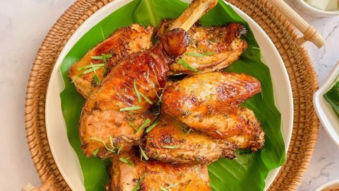 Cách làm gà nướng muối ớt lá chanh với nồi chiên không dầu cực đơn giản