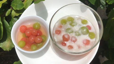 Cách nấu chè khoai mì viên nước cốt dừa 2 màu, thơm ngon đẹp mắt