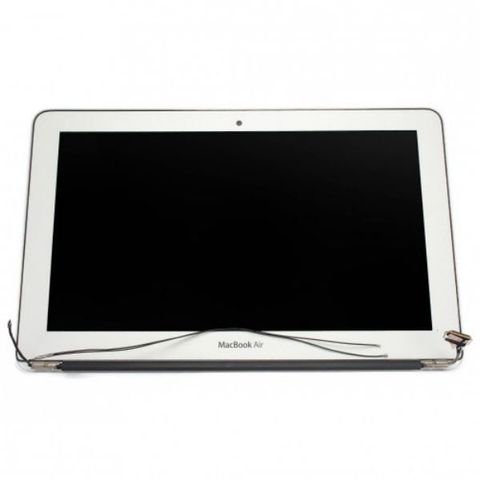 Thay màn hình Macbook Pro Early 2011 MC721