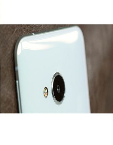 Camera HTC Butterfly 3