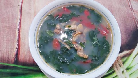 Cách nấu canh trai nấu rau ngót thơm ngon dễ làm cho bữa cơm gia đình