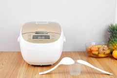  Nồi cơm cao tần GREE GDCFWK-4004Ca 4L 