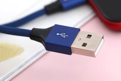  Cáp Lightning 1m eValu LTL-01 Xanh Navi 