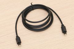  Cáp Optical PVC 1.8m Vcom CV905 Đen 