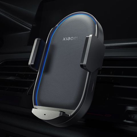 Xiaomi Giới Thiệu Đế Giữ Tự Động Kiêm Sạc Không Dây Ô Tô Mới