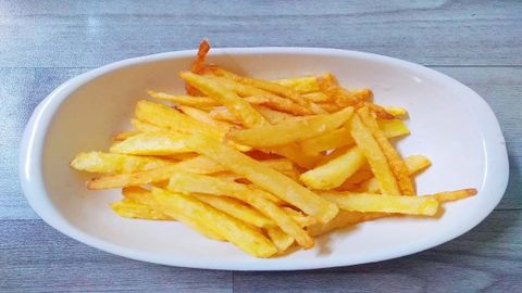 Cách làm khoai tây chiên bằng nồi chiên không dầu giòn rụm cực đơn giản