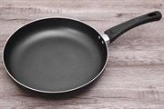  Chảo nhôm chống dính 28cm Delites CE007-28 