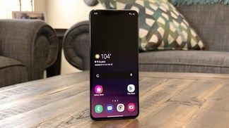 Mời bạn tải về hình nền động Eclipse của Pixel 4a có thể thay đổi màu sắc theo mức pin, dành cho mọi thiết bị Android 7.0+