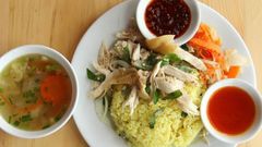  Cách làm cơm gà thơm ngon, đơn giản đổi vị cho bữa cơm gia đình 