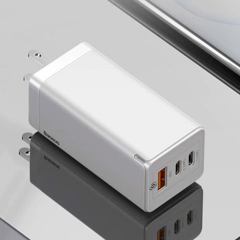 Củ Sạc Nhanh Ganfast Baseus 65w Siêu Nhỏ 2 Type-c 1 Type-a