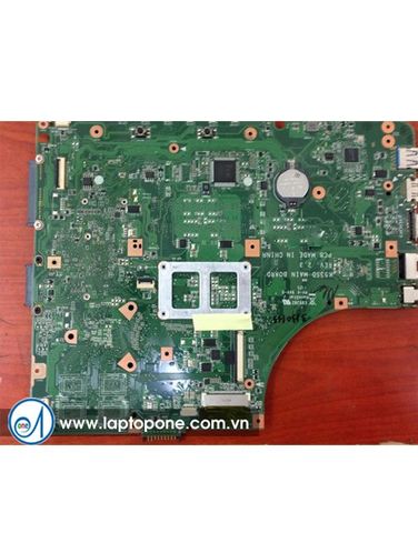 Sửa iPhone SE treo táo uy tín quận 1