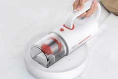  Máy hút bụi đệm giường diệt khuẩn UV Deerma CM1900 