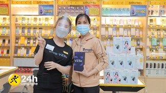 Những chiếc Vivo V23e đã đến tay người dùng Việt, lập kỷ lục gần 3.000 máy bán ra trong ngày đầu tiên, có gì mà HOT đến vậy?