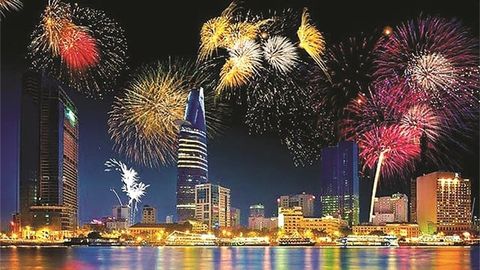 Tổng hợp quán cà phê tầng cao, view đẹp ngắm pháo hoa TP. HCM