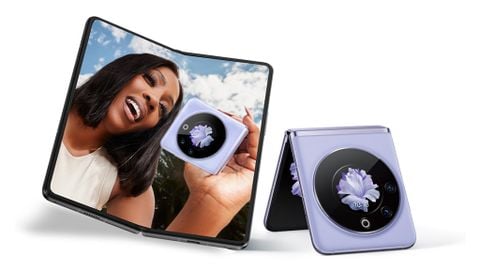 Điện thoại Tecno Phantom V2 Flip