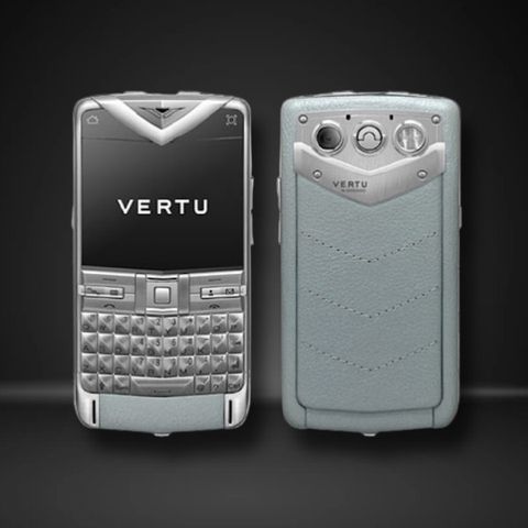 Điện Thoại Vertu Constellation Quest Silver