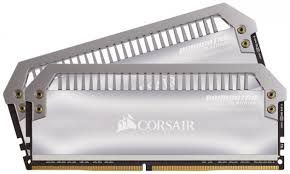 Dominator® Platinum 16Gb (2 X 8Gb) Ddr4 Dram 3600Mhz C18