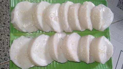 Cách làm bánh bèo ngọt nước cốt dừa đơn giản thơm ngon chuẩn vị miền Tây