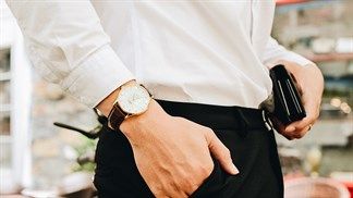 Nên chọn đồng hồ thông minh hay đồng hồ truyền thống để đi du xuân đây? Đọc ngay bài viết dưới đây để lựa chọn nhé!
