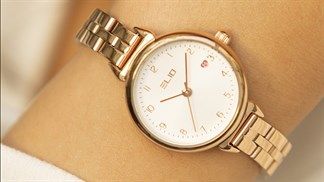 Tết hóa nàng thơ hay bad girl trong bộ váy ngắn cùng bộ sưu tập đồng hồ nữ Elio tại Thế Giới Di Động?
