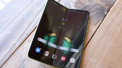 Chiếc Galaxy Z Fold Đầu Tiên Của Samsung Chính Thức Bị Dừng Cập Nhật 